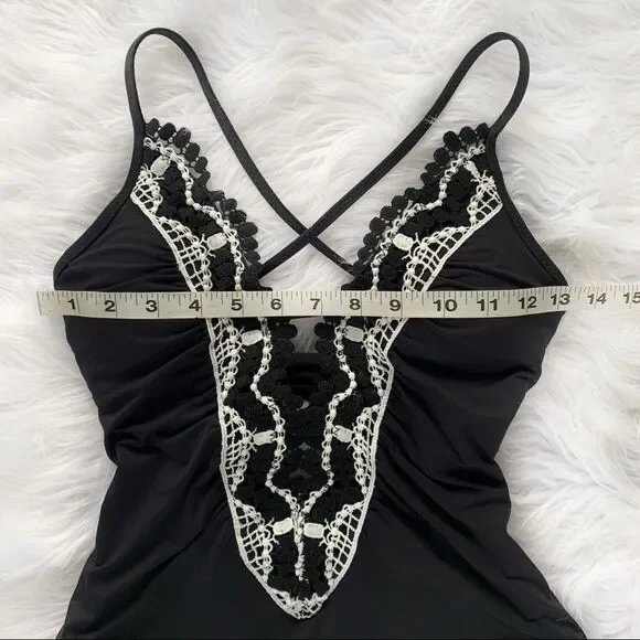 BECCA Delilah One Piece Swimsuit! - Picture 4 of 7